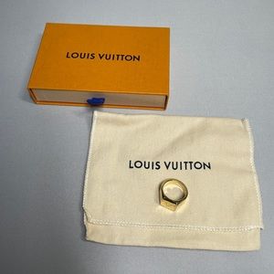 Louis Vuitton Gold Ring Size 10 US Model # D10290 M80191.